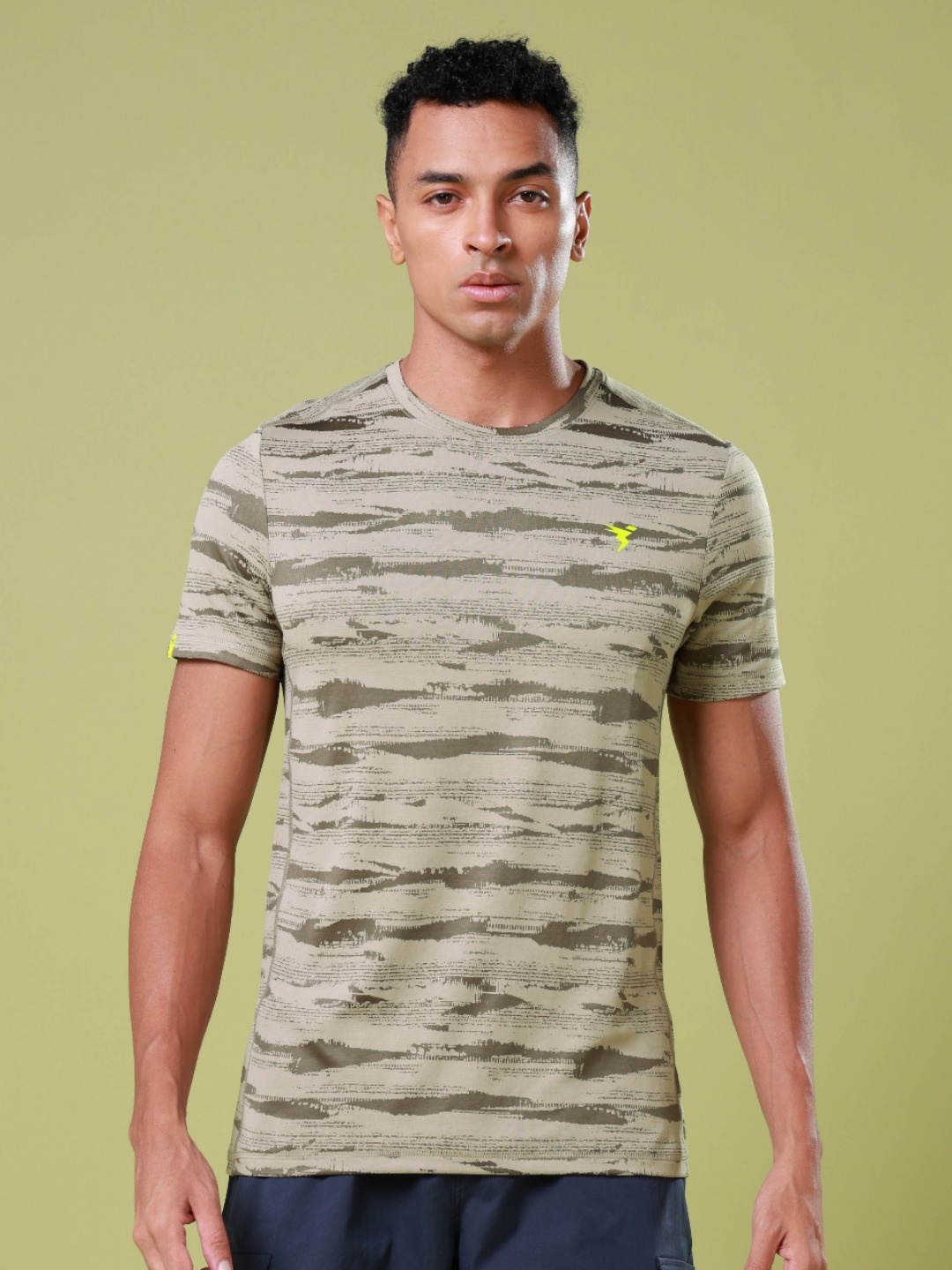 

Technosport Men Tropical UPF50 Slim Fit T-shirt, Grey