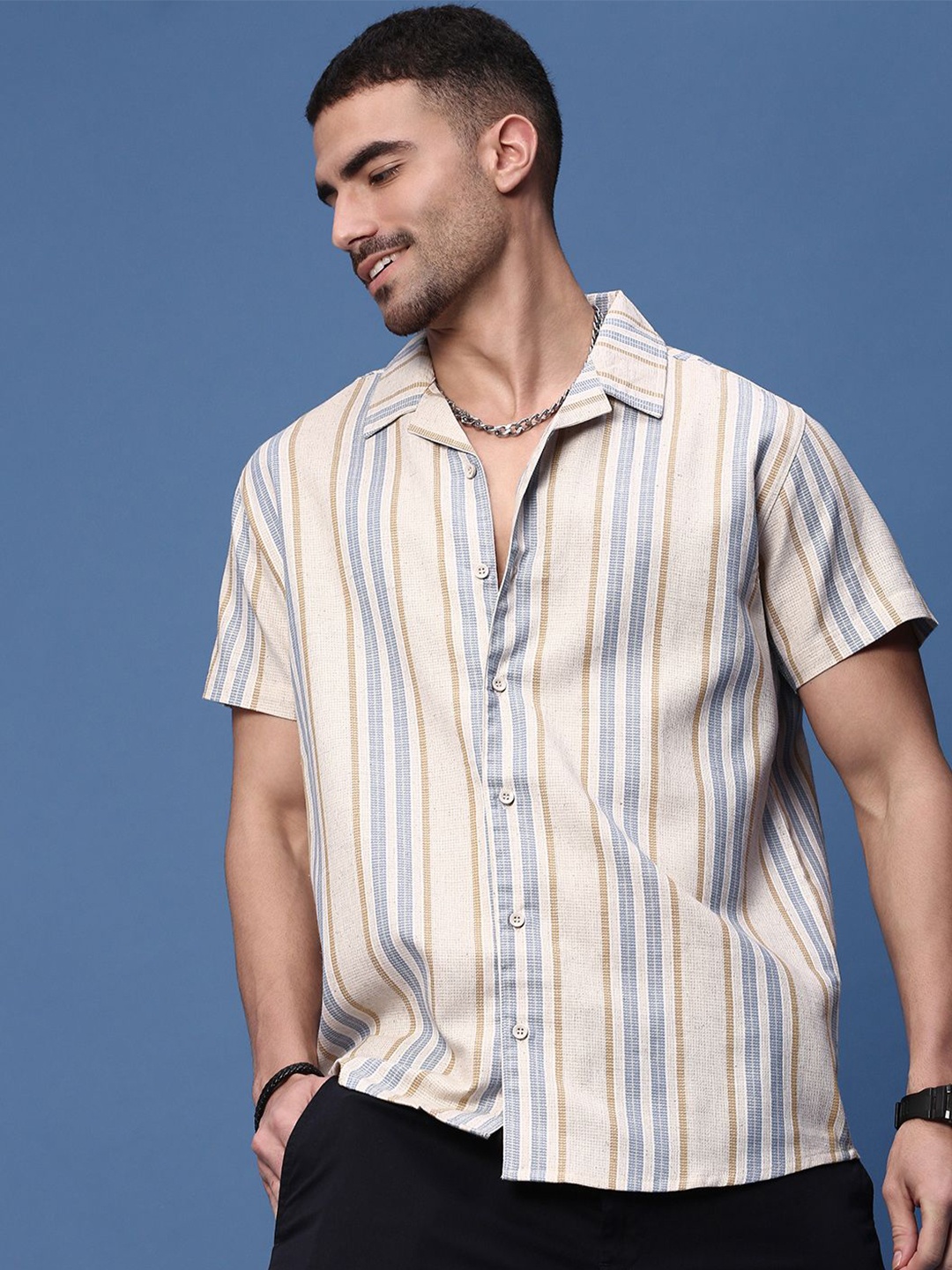 

SHOWOFF Men Standard Opaque Striped Casual Shirt, Beige