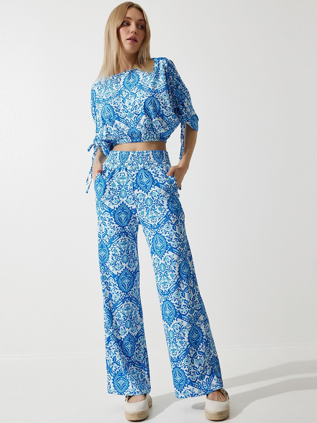 

Happiness istanbul Printed Short Sleeve Top & Trouser, Blue