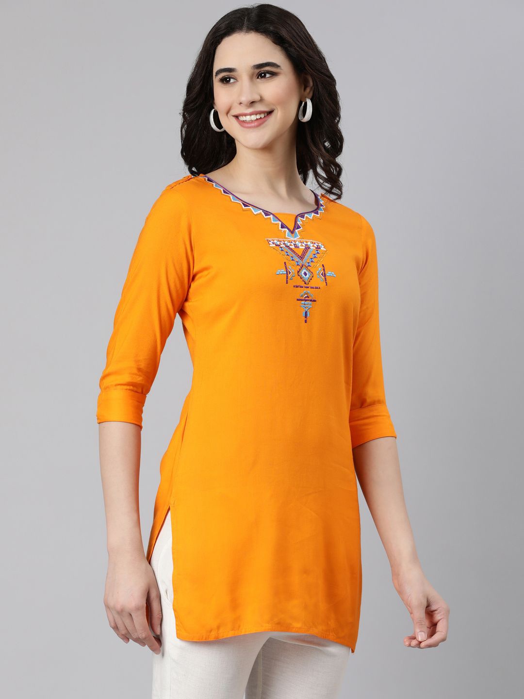 

Souchii Ethnic Motifs Embroidered Straight Kurti, Yellow