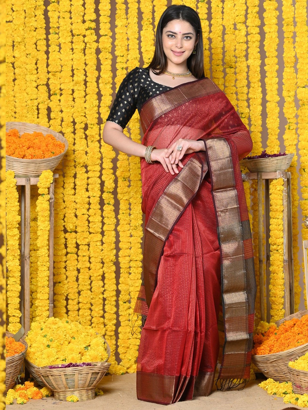 

Very Much Indian Women's Checked Handloom Zari Saree, Red