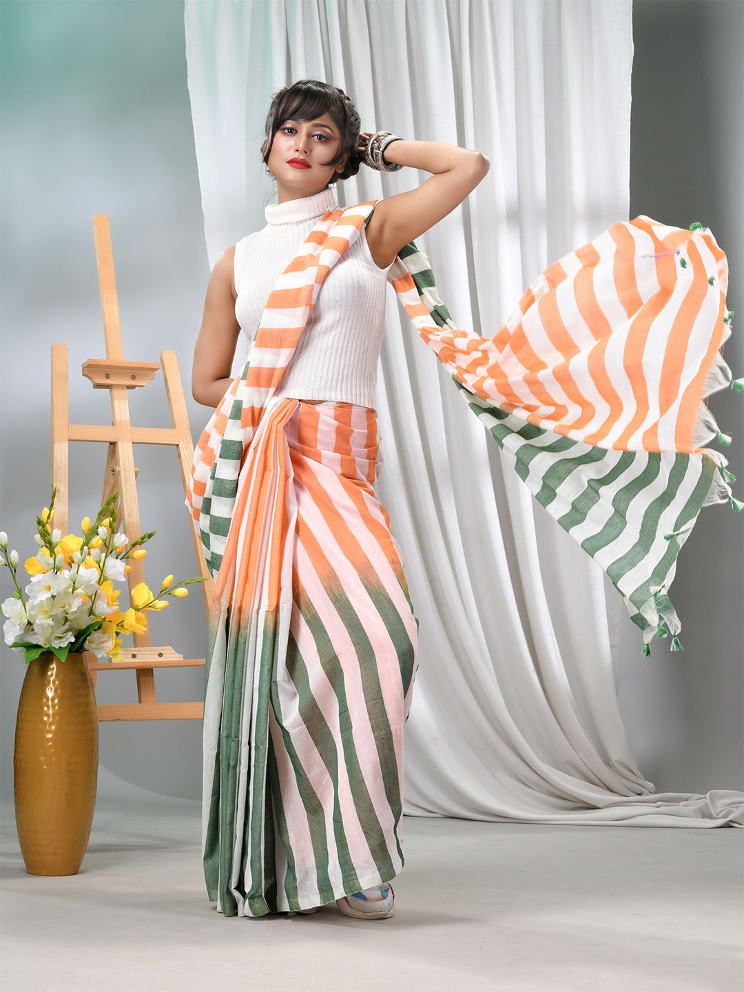 

TANTLOOM Striped Printed Pure Cotton Saree, Orange