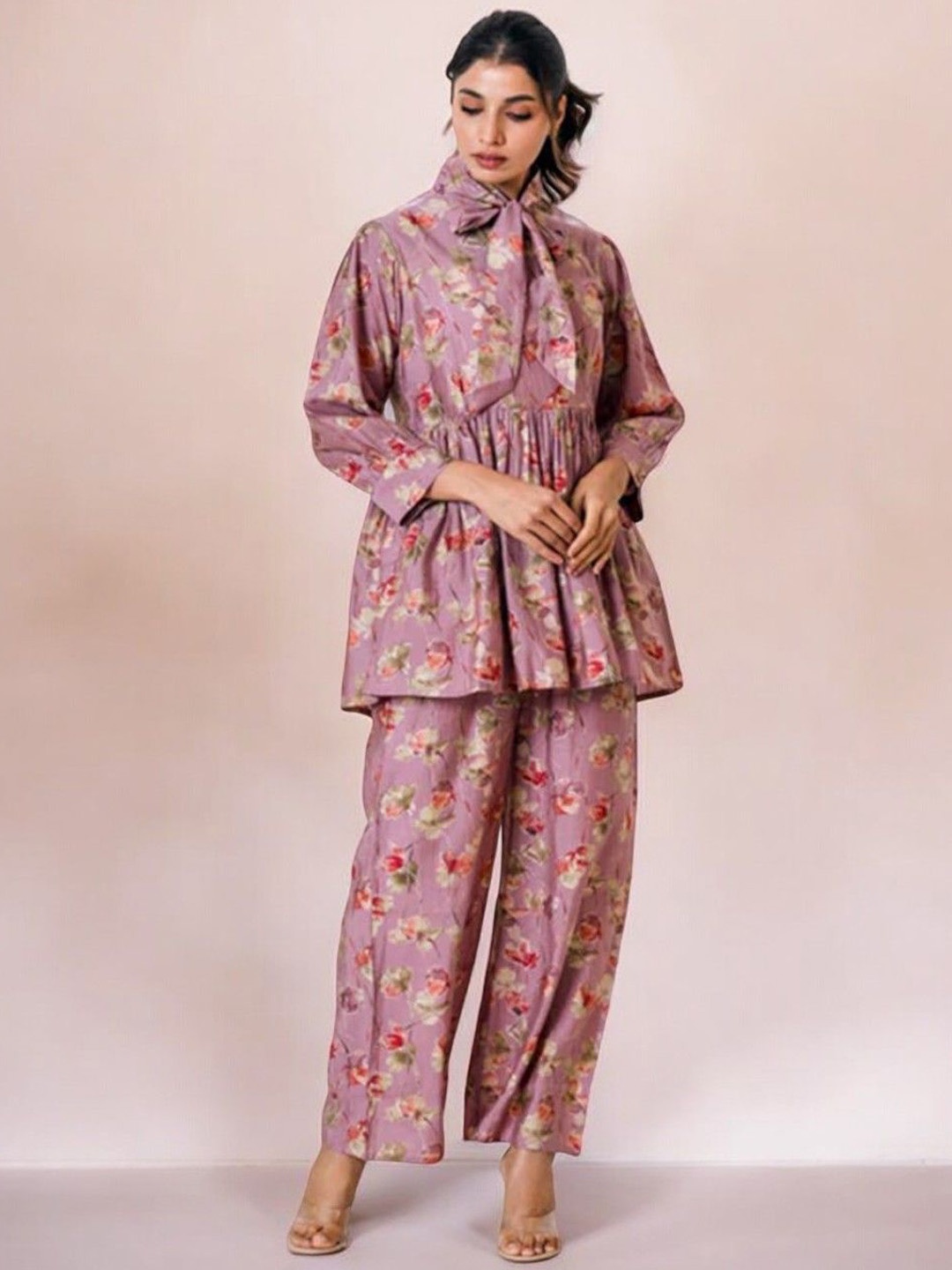

ARAVALII Floral Printed Tie Up Neck Top With Palazzo, Pink