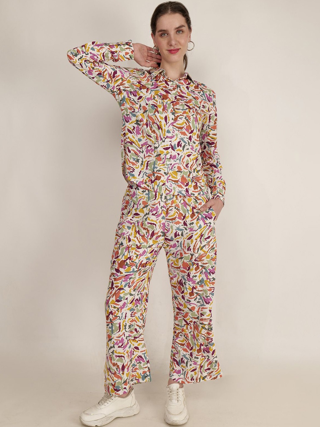 

Street22 Printed Shirt With Trousers Co-Ords, White