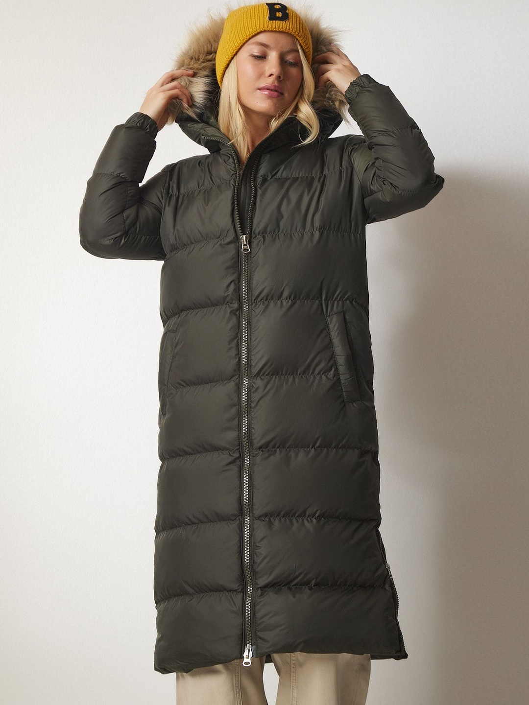 

Happiness istanbul Hooded Puffer Jacket, Black