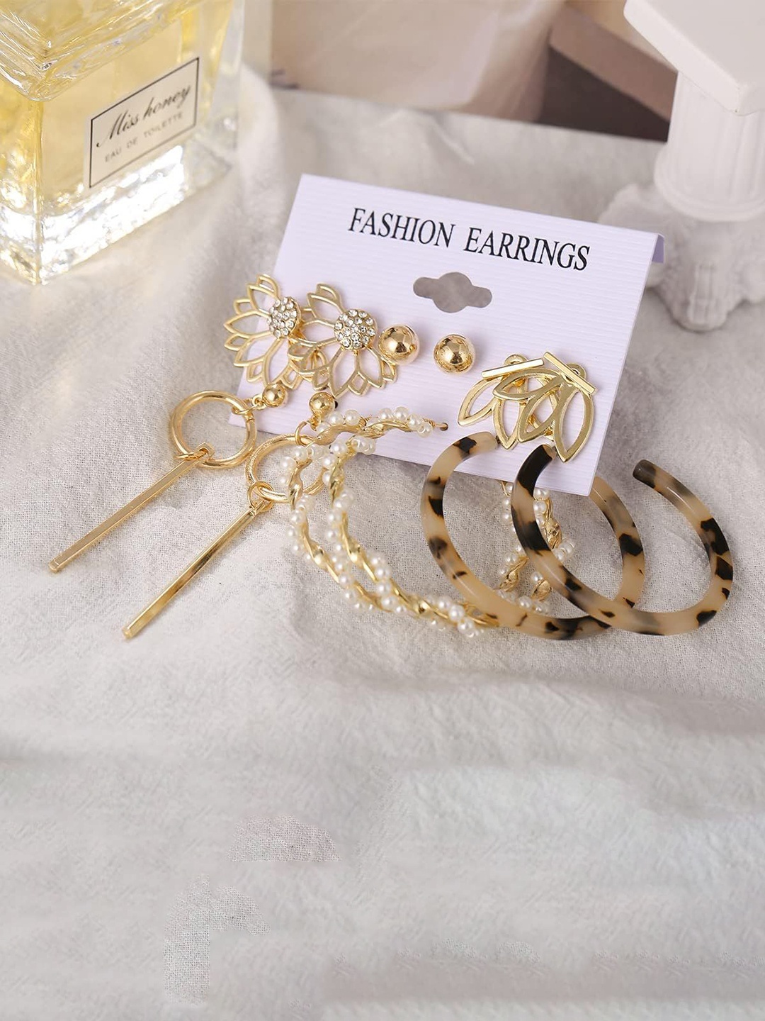 

MEENAZ Gold-Plated Contemporary Studs