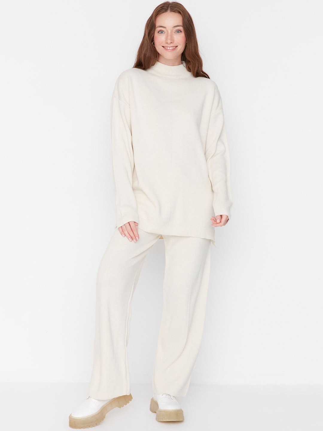 

Trendyol High Neck T-Shirt & Trousers, White