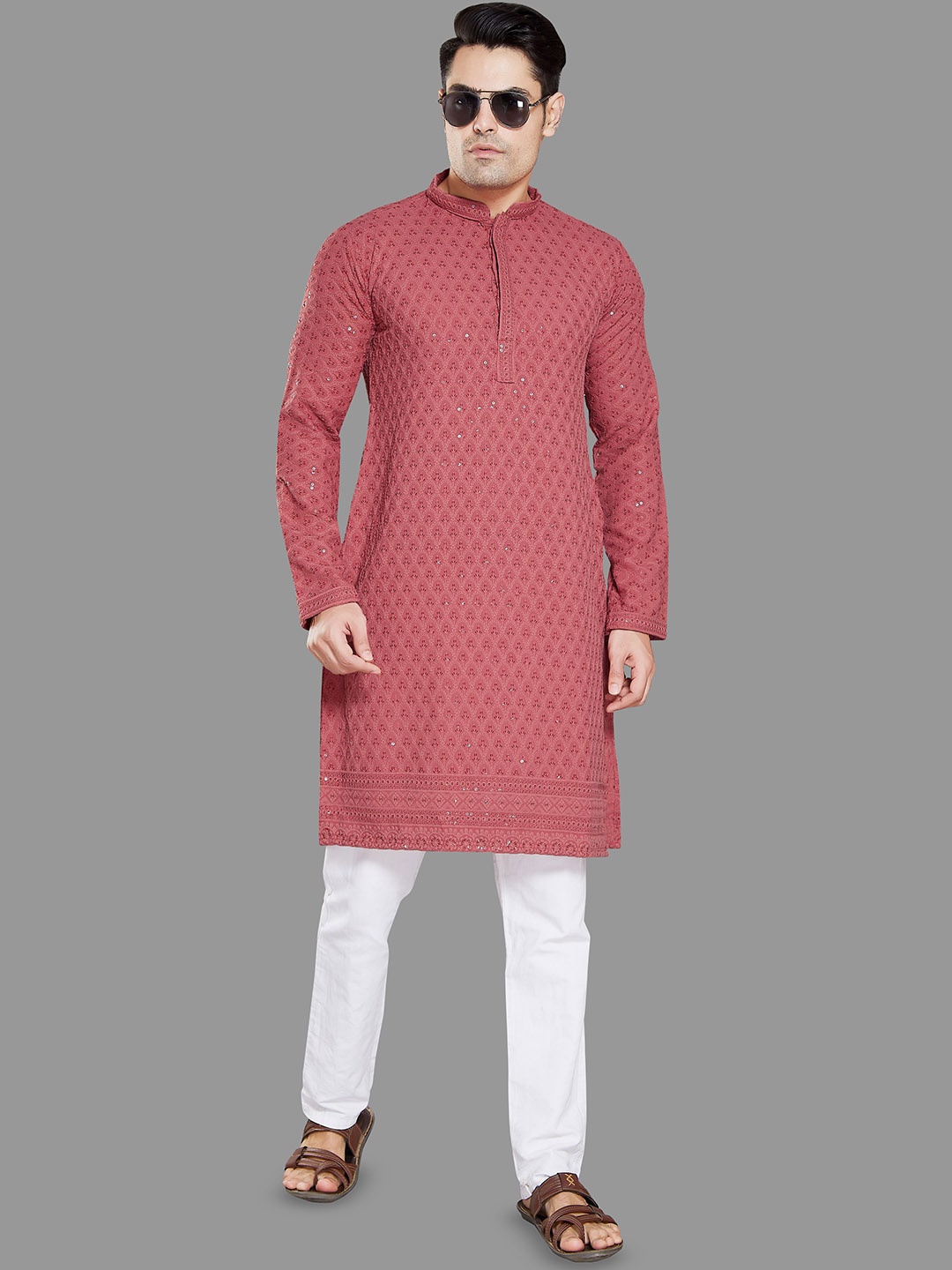 

DIVISIVE Floral Embroidered Sequinned Mandarin Collar Kurta With Trousers, Peach