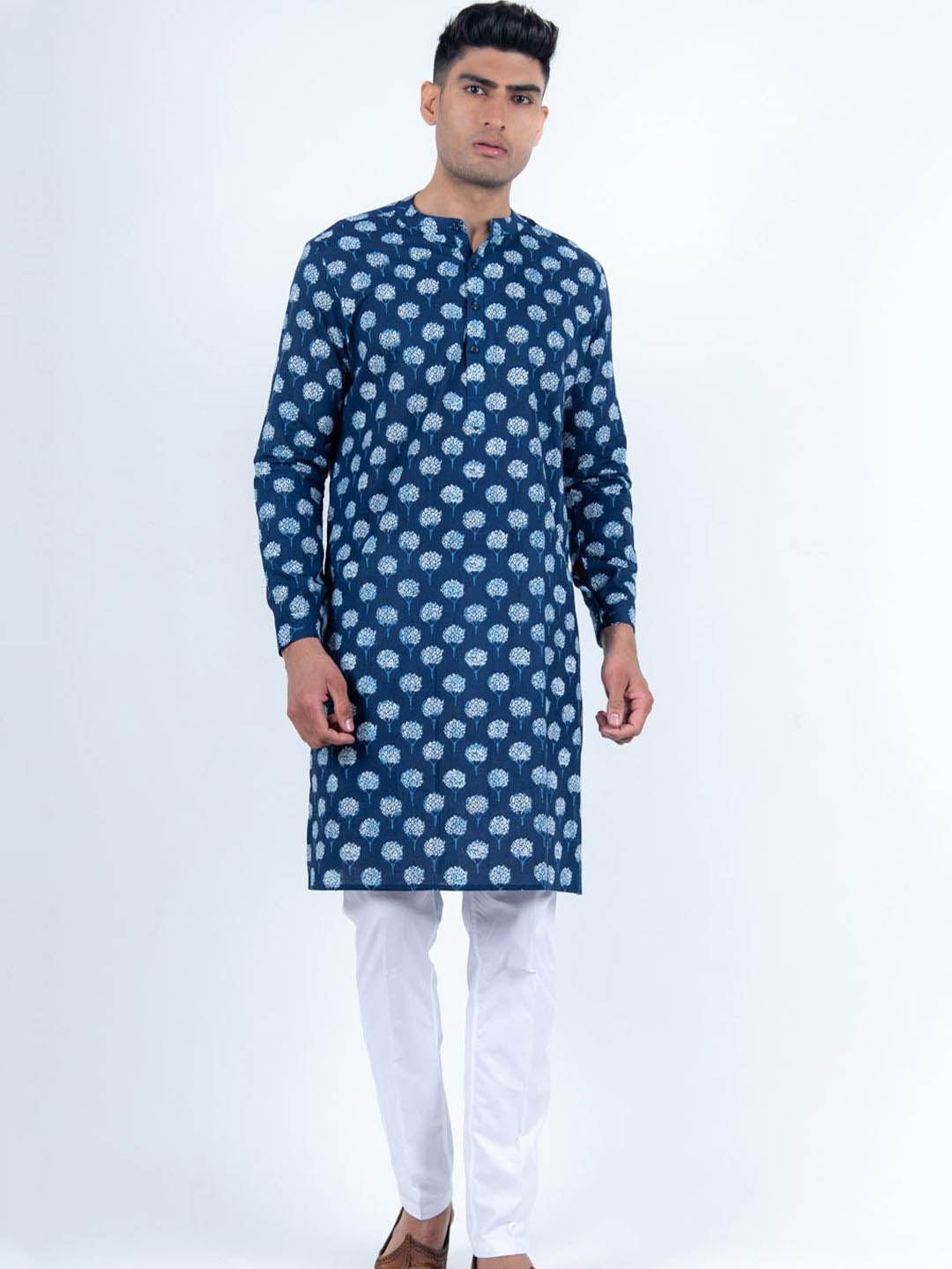 

Tistabene Ethnic Motifs Printed Mandarin Collar Straight Kurta, Blue