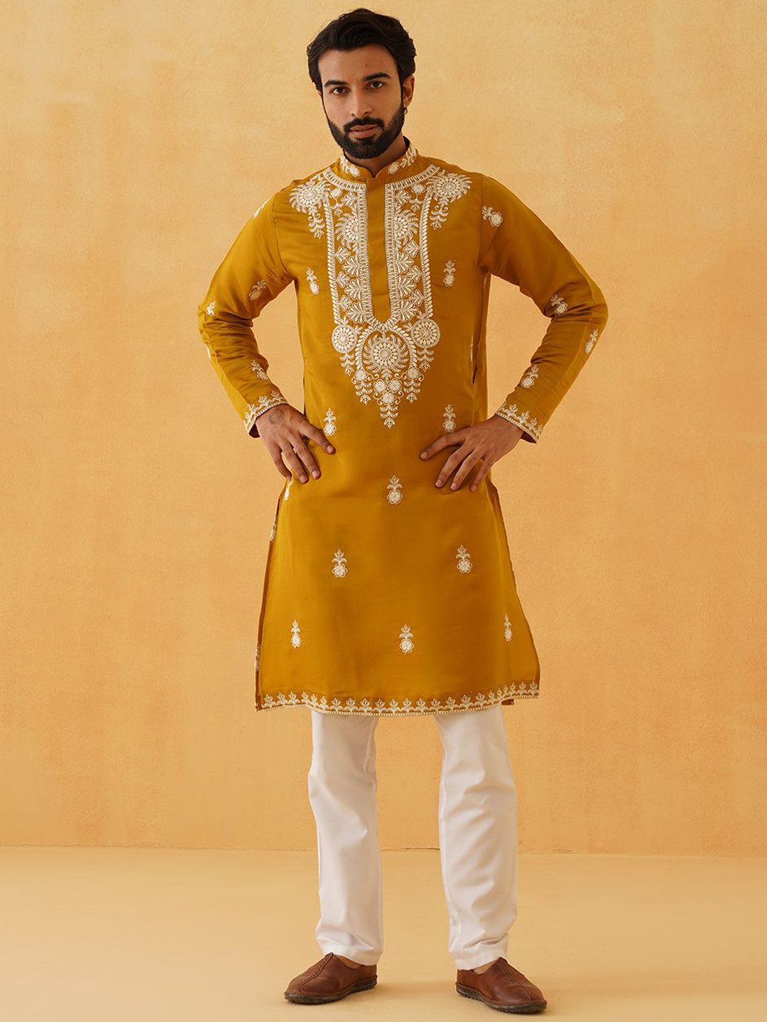 

SOJANYA LUXE Ethnic Motifs Embroidered Thread Work Straight Kurta With Trousers, Mustard