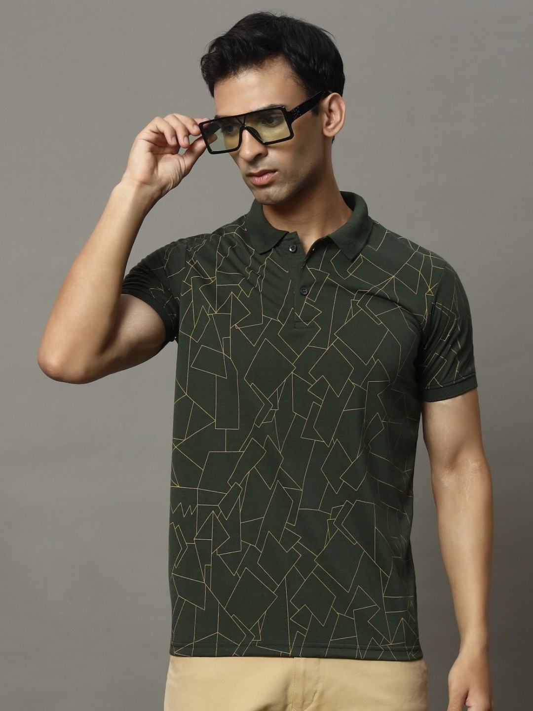

OGEN Men Printed Polo Collar Pockets T-shirt, Olive