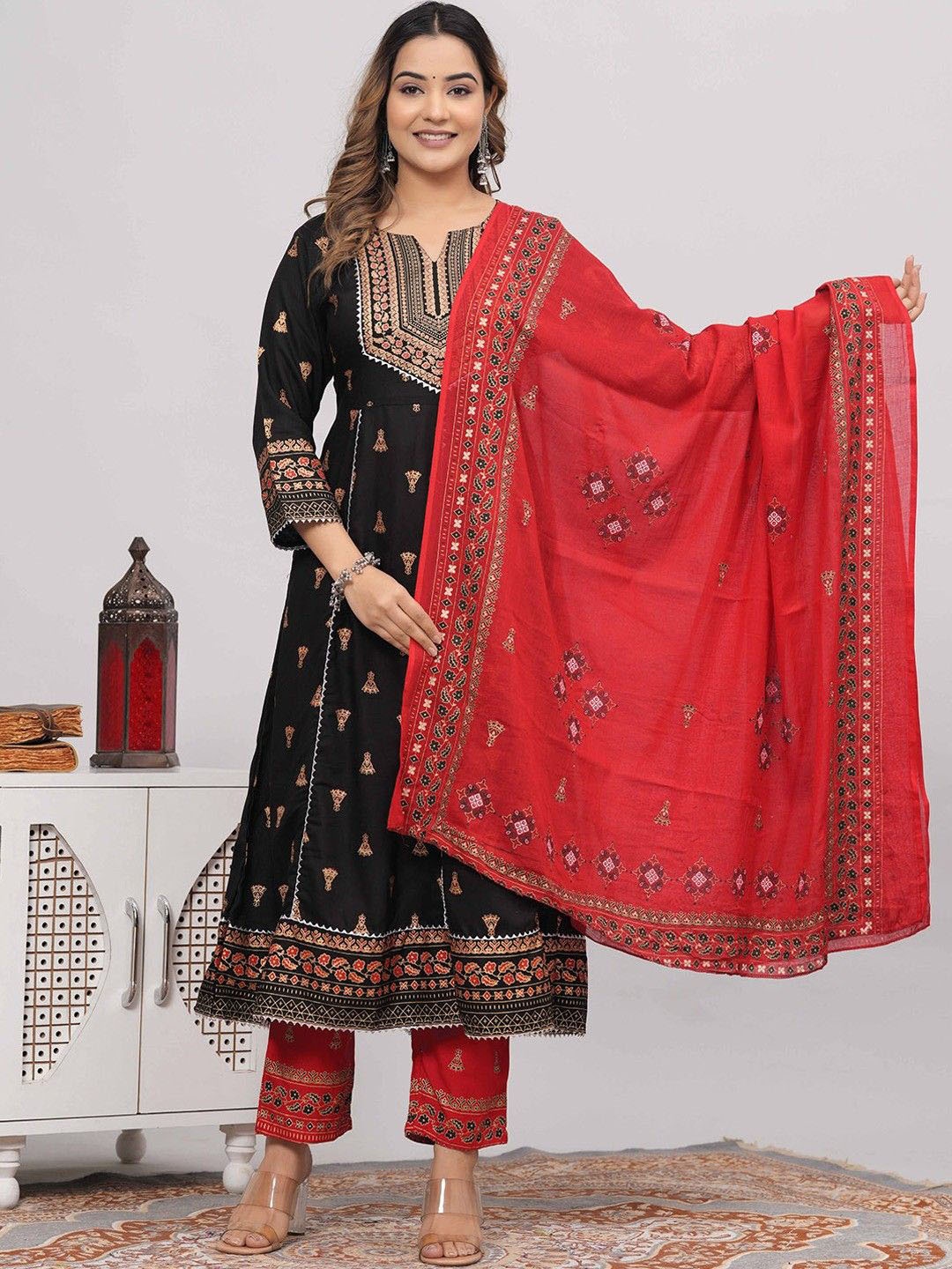 

Parth Fab Ethnic Motifs Embroidered Thread Work Anarkali Kurta With Trousers & Dupatta, Black