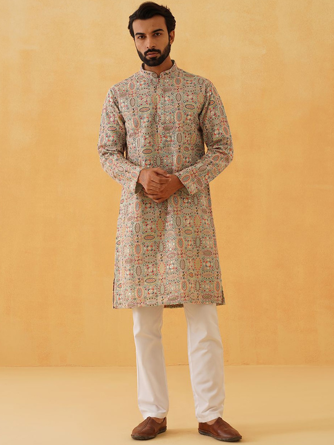

SOJANYA LUXE Men Embroidered Thread Work Georgette Kurta, Sea green