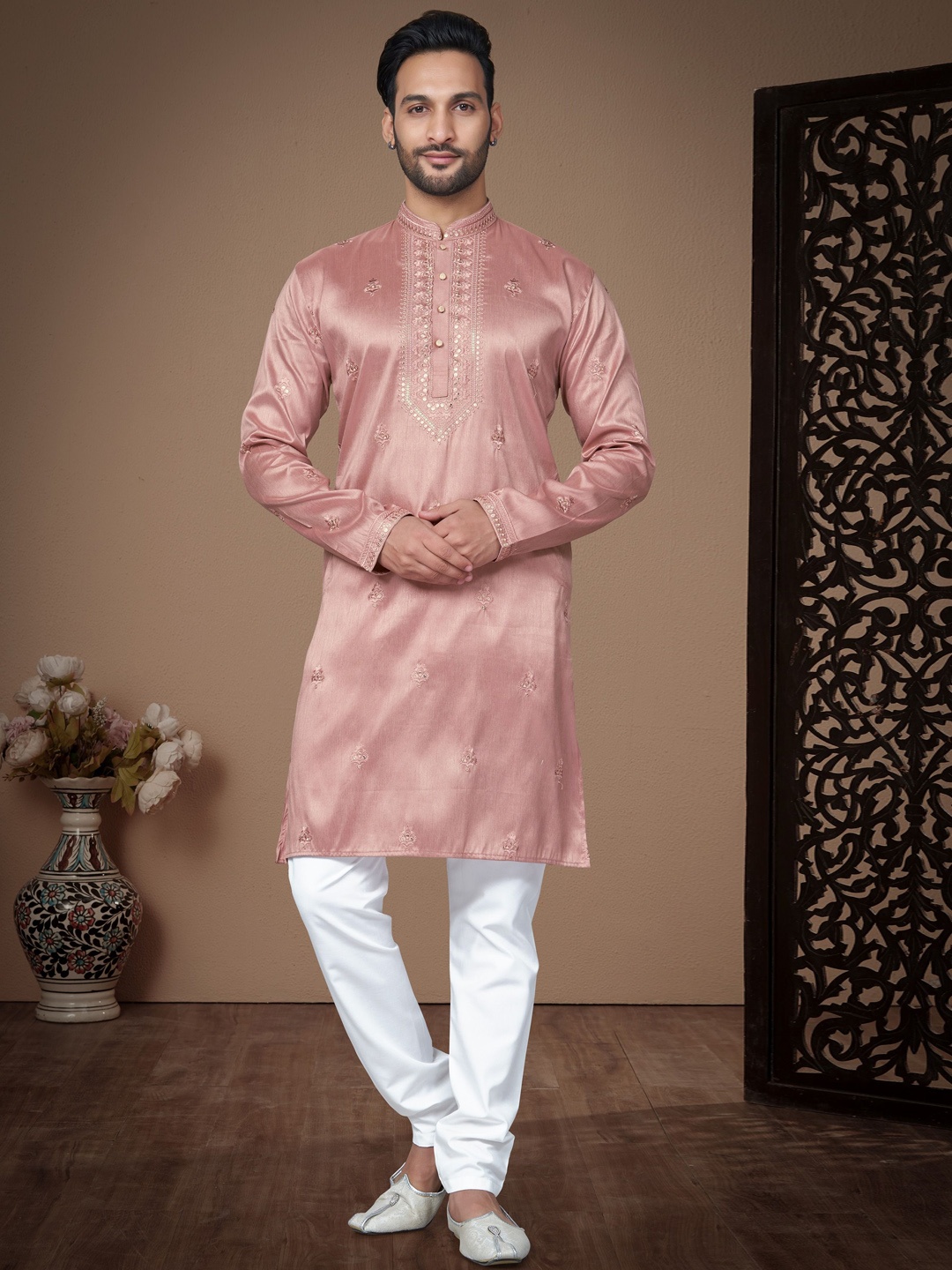 

BERISTON Floral Embroidered Sequinned Pure Silk Straight Kurta with Pyjamas, Peach