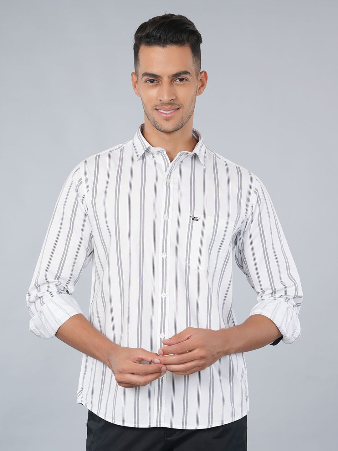 

Ostermann Men Opaque Striped Casual Shirt, White