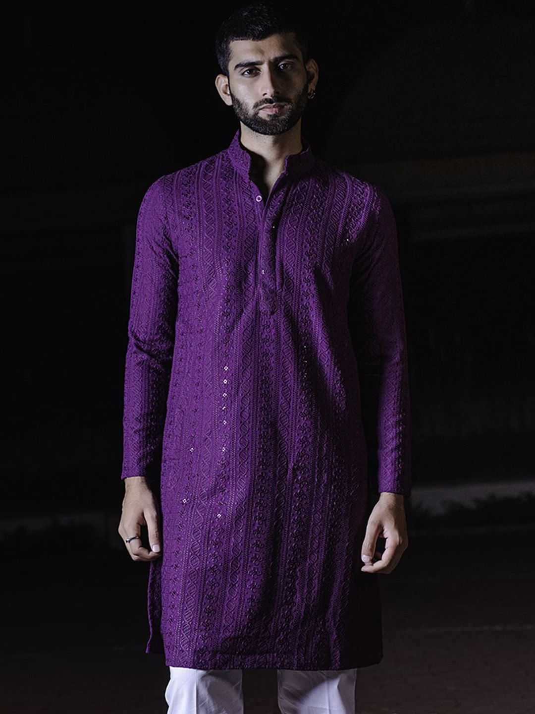 

Tistabene Geometric Embroidered Chikankari Mandarin Collar Cotton Straight Kurta, Purple