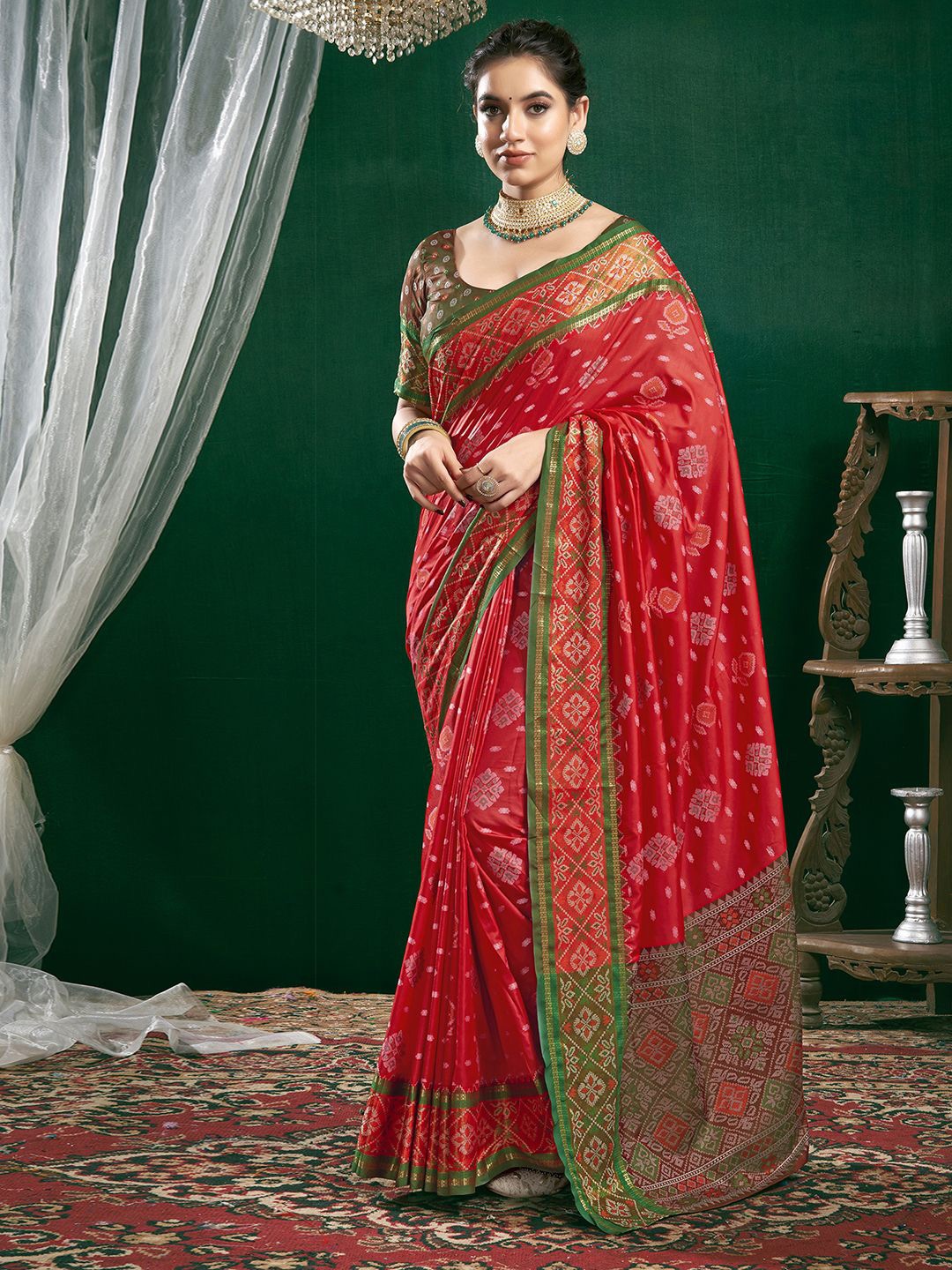 

Mitera Woven Design Zari Pure Silk Banarasi Saree, Red