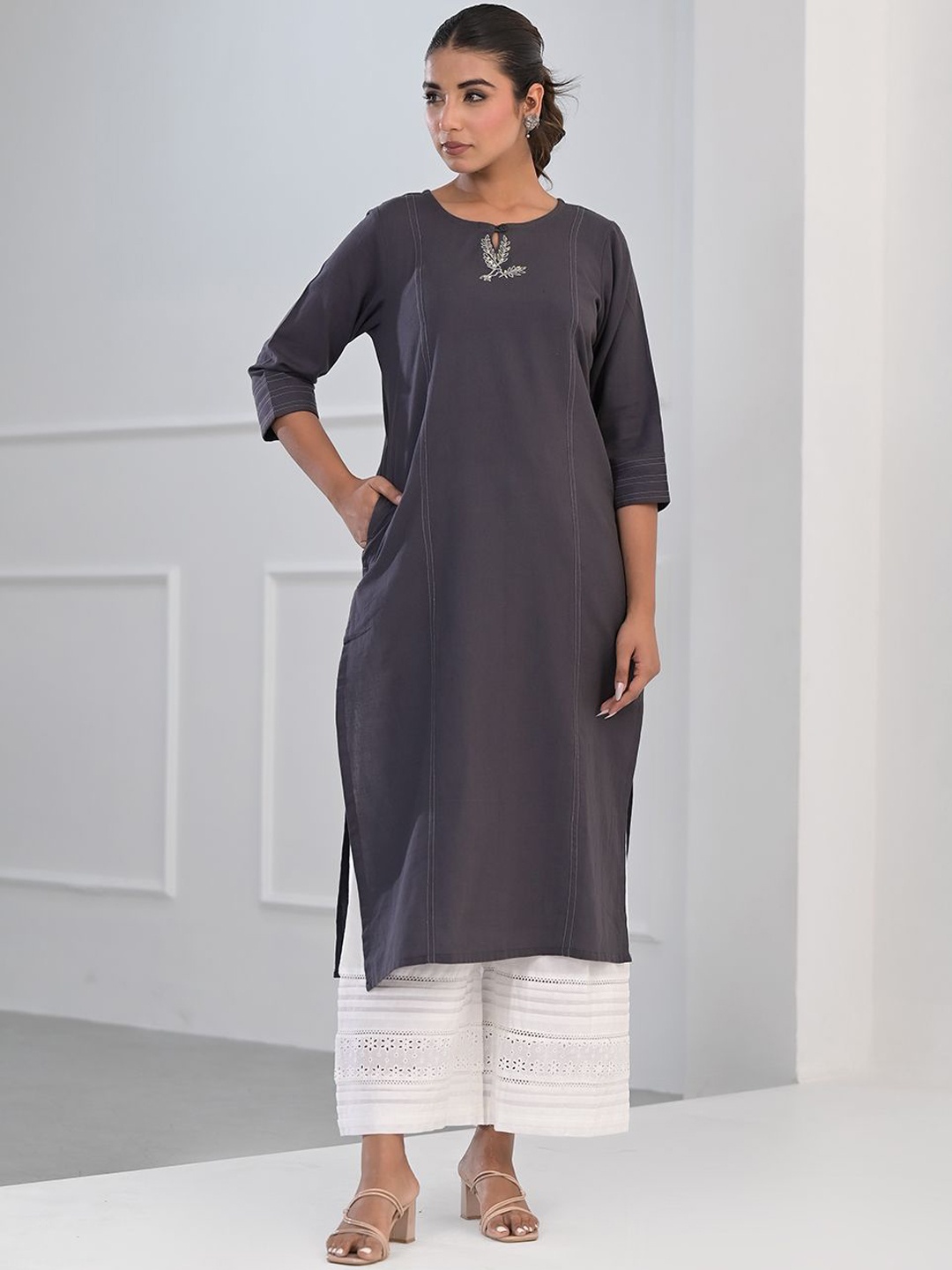 

ARAVALII Women Kurta, Grey