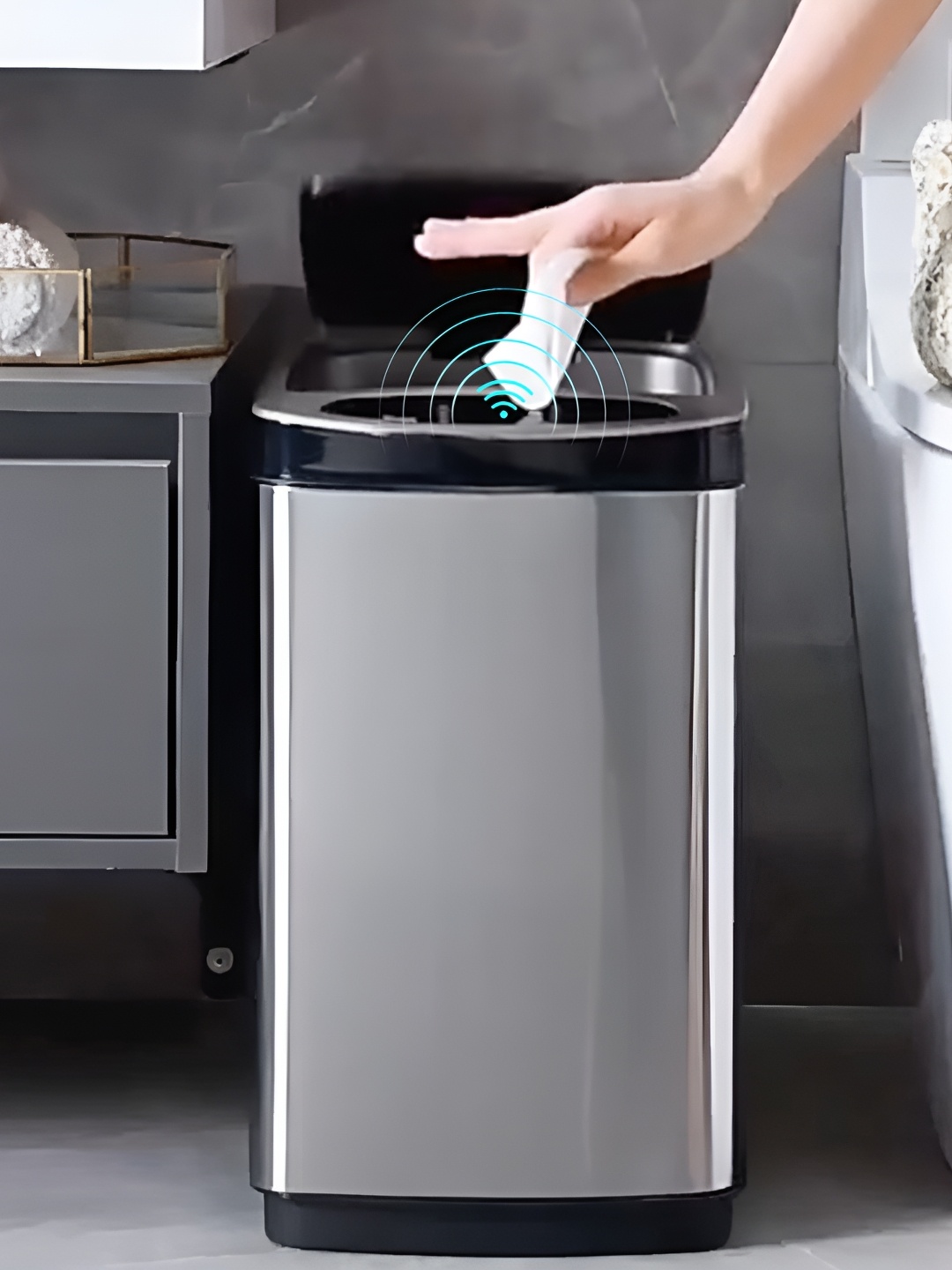 

The Better Home Grey & Black Stainless Steel Automatic Dustbins With Lid- 20 L, Silver