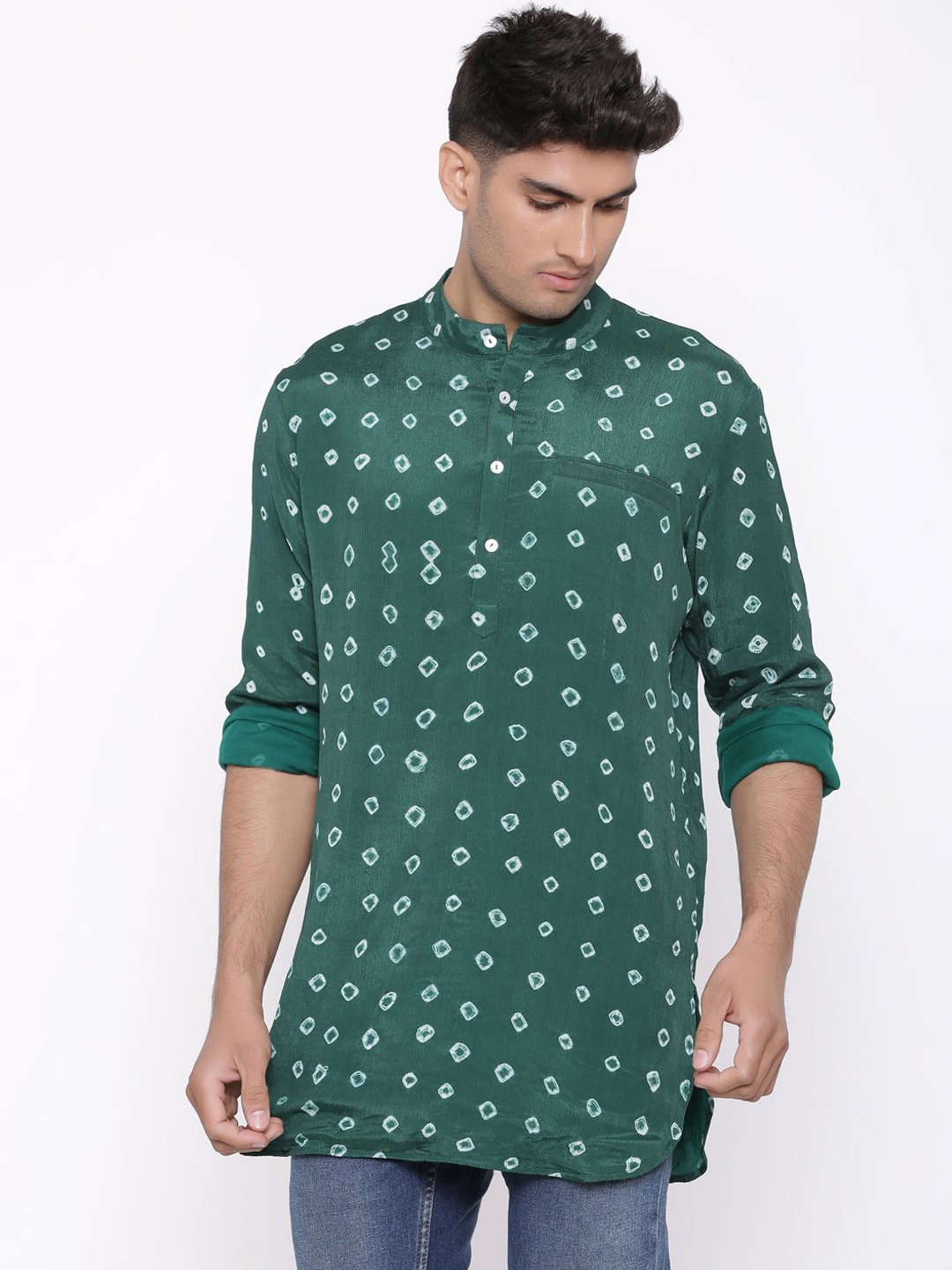 

Tistabene Bandhani Mandarin Collar Short Straight Kurta, Green