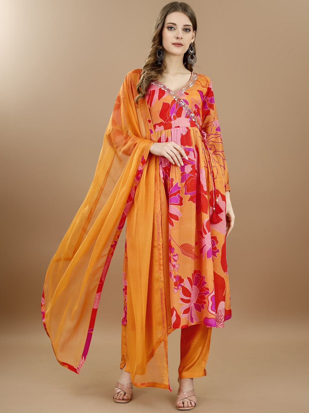 

KUNDAN FAB Floral Printed Angrakha Beads and Stones Pure Cotton Kurta & Pyjamas & Dupatta, Orange