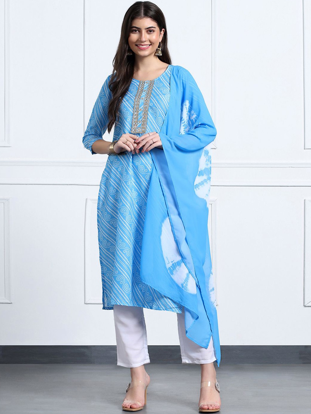 

FASHION DREAM Bandhani Printed Straight Sequinned Kurta with Trousers & Dupatta, Blue