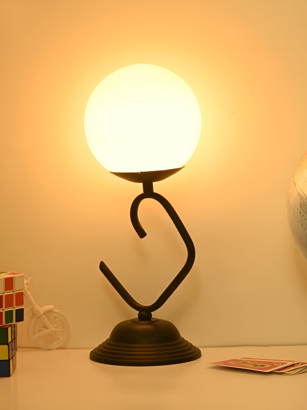 

Afast White & Black Glass Contemporary Rectangle Table Lamp With Adjustable Cord
