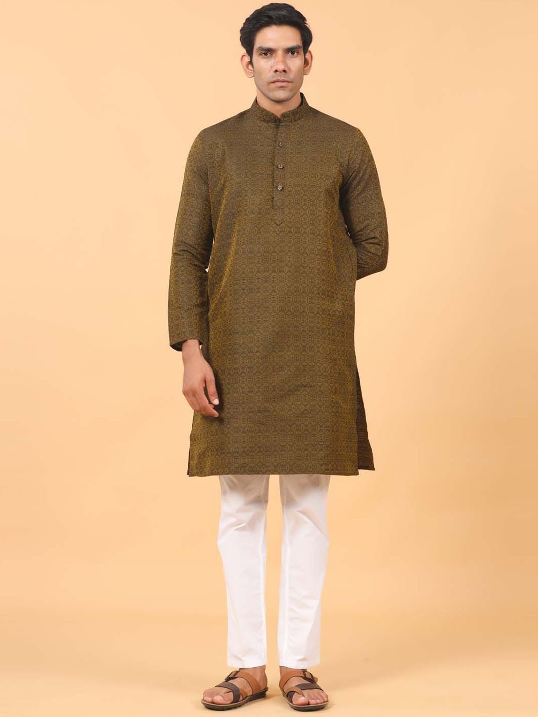 

Tistabene Geometric Woven Design Mandarin Collar Silk Straight Kurta, Black