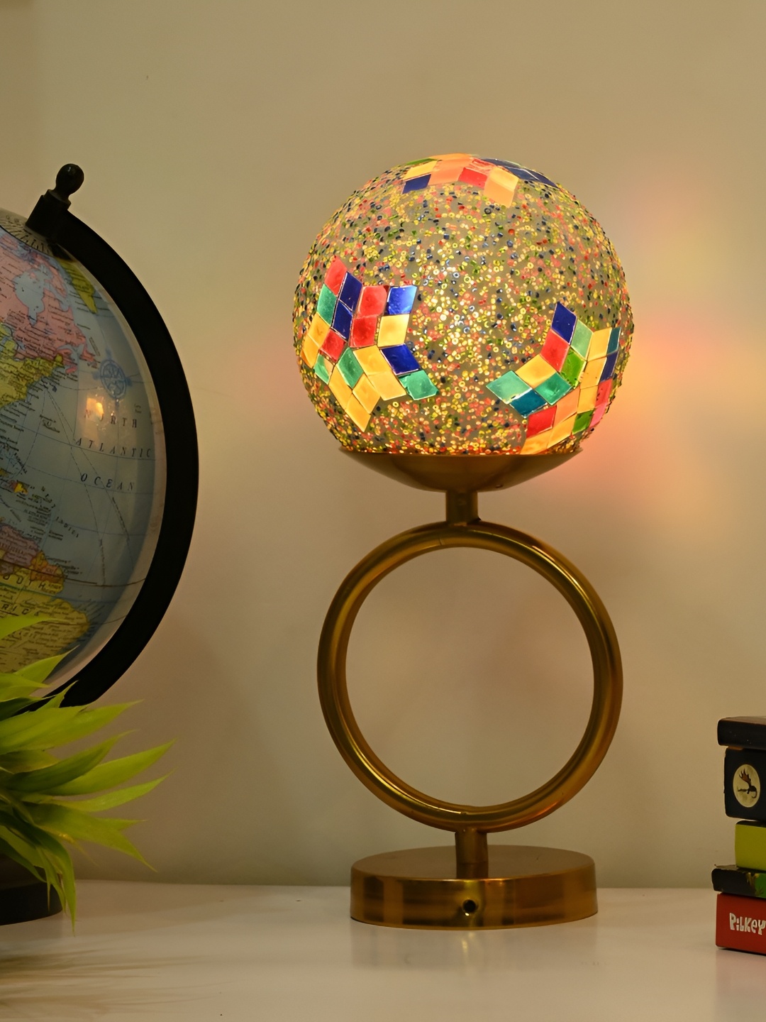 

Afast White & Yellow Textured Traditional Spherical Glass Table Lamp With Adjustable Cord