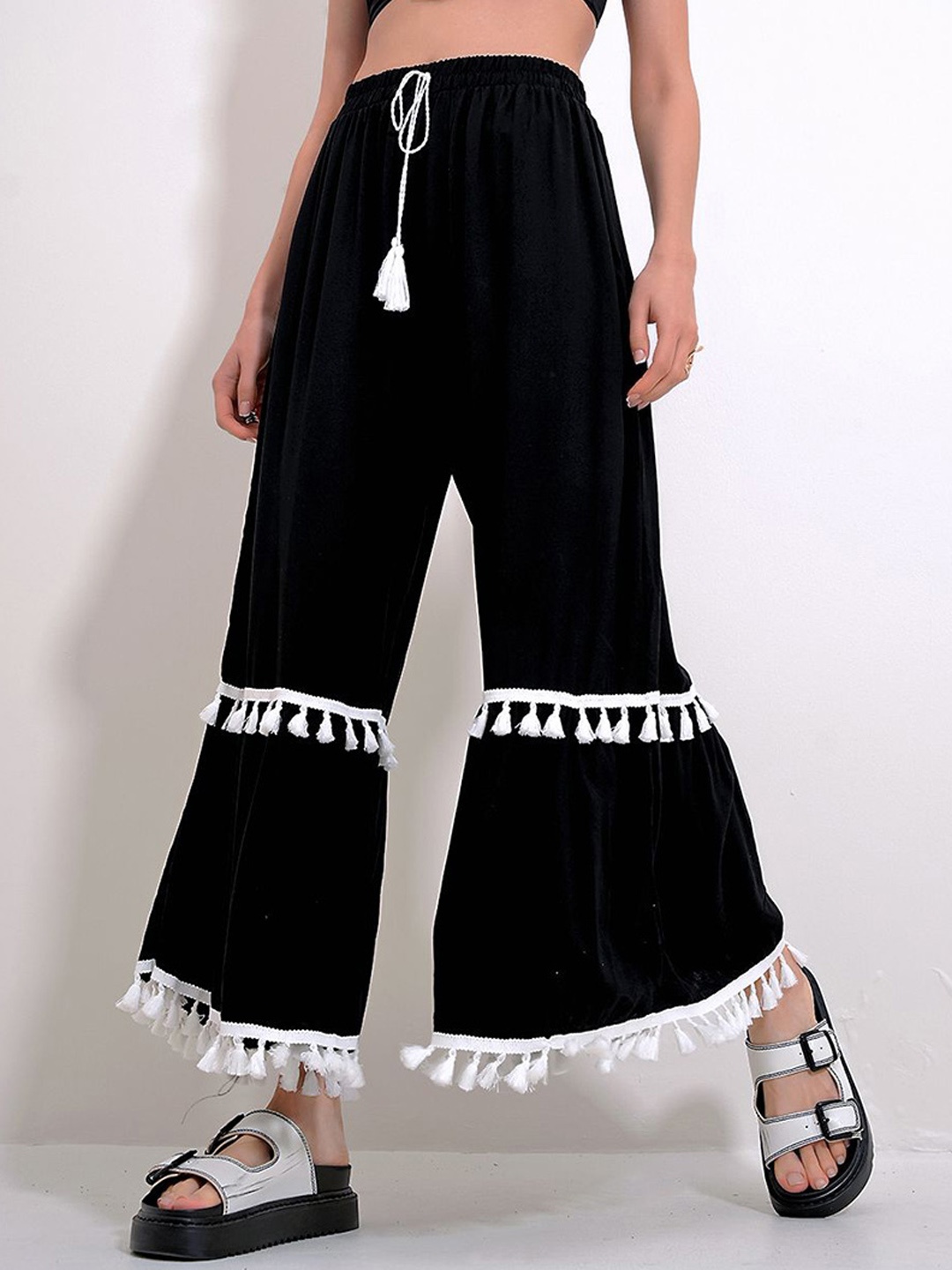 

Trend Alacati stili Women High-Rise Trousers, Black