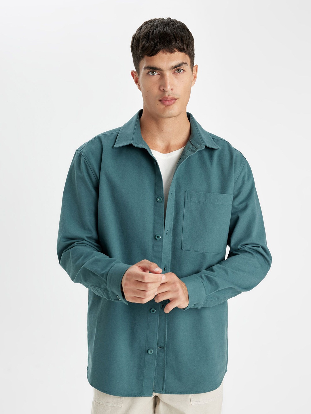 

DeFacto Men Opaque Casual Shirt, Na