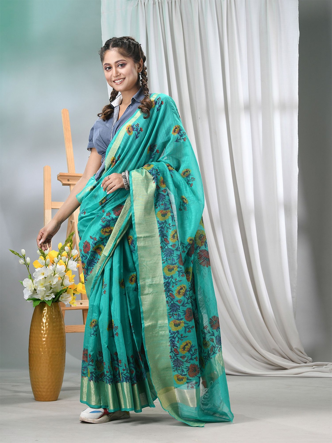 

TANTLOOM Floral woven design Zari Silk Cotton Saree, Turquoise blue