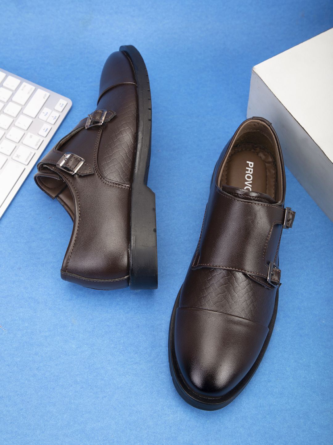 

Provogue Men Textured Formal Monks Shoes, Brown