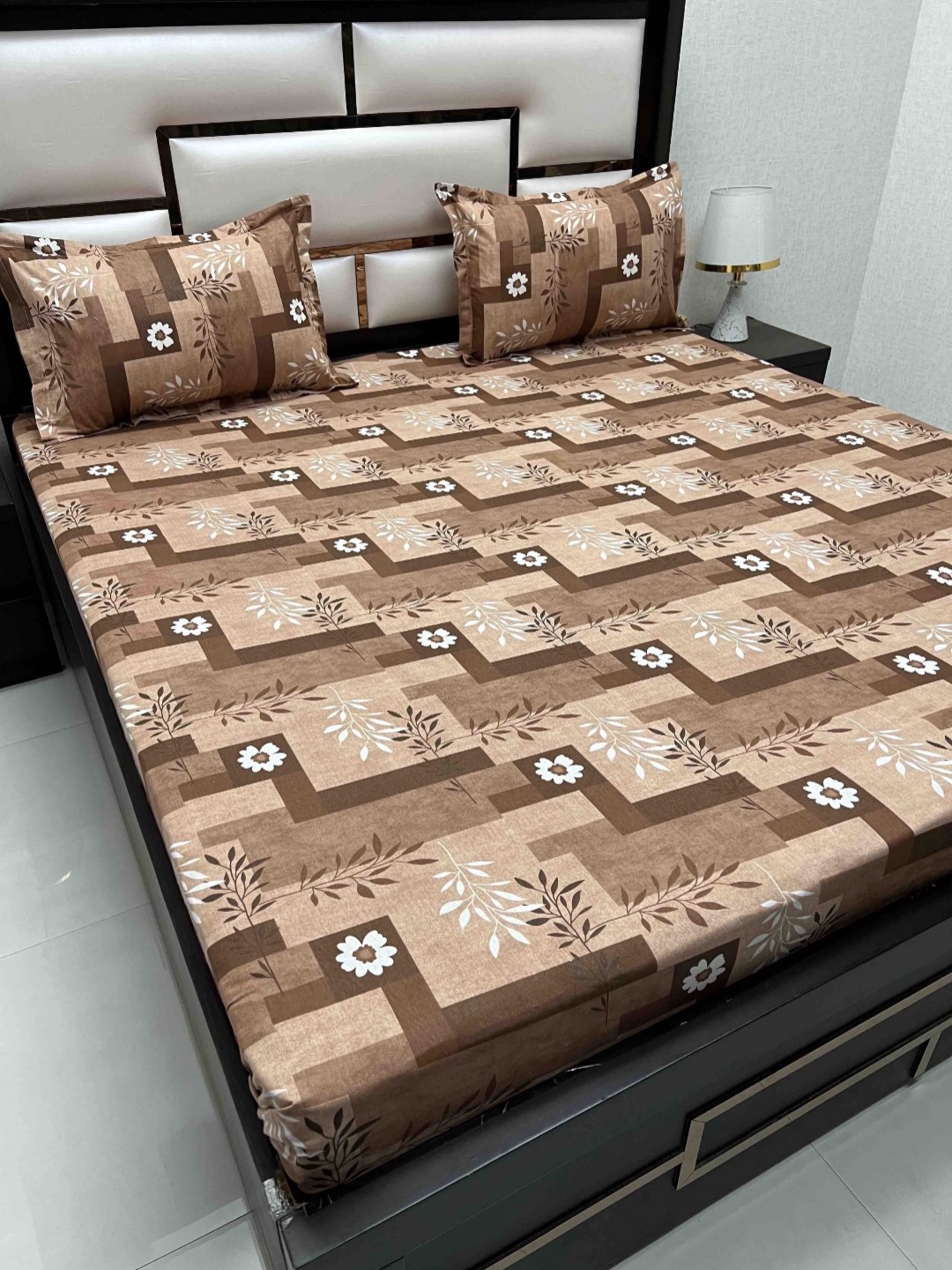 

Pure Decor Passion Brown Floral 260 TC Pure Cotton Queen Bedsheet With 2 Pillow Covers