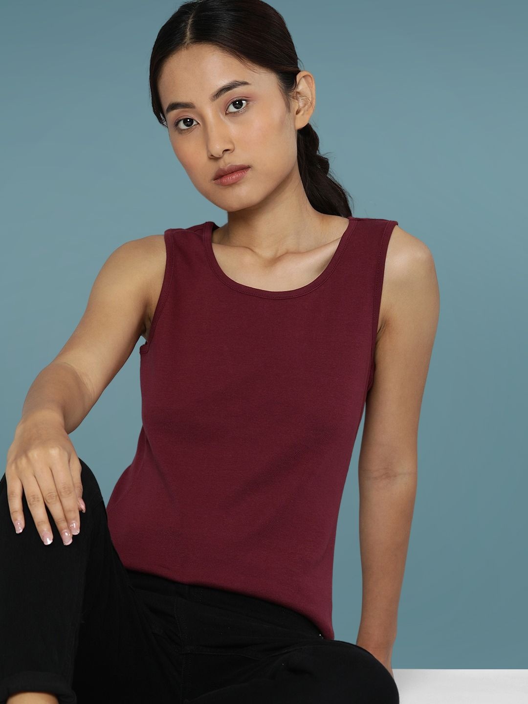 

DressBerry Women Slim Fit T-shirt, Maroon