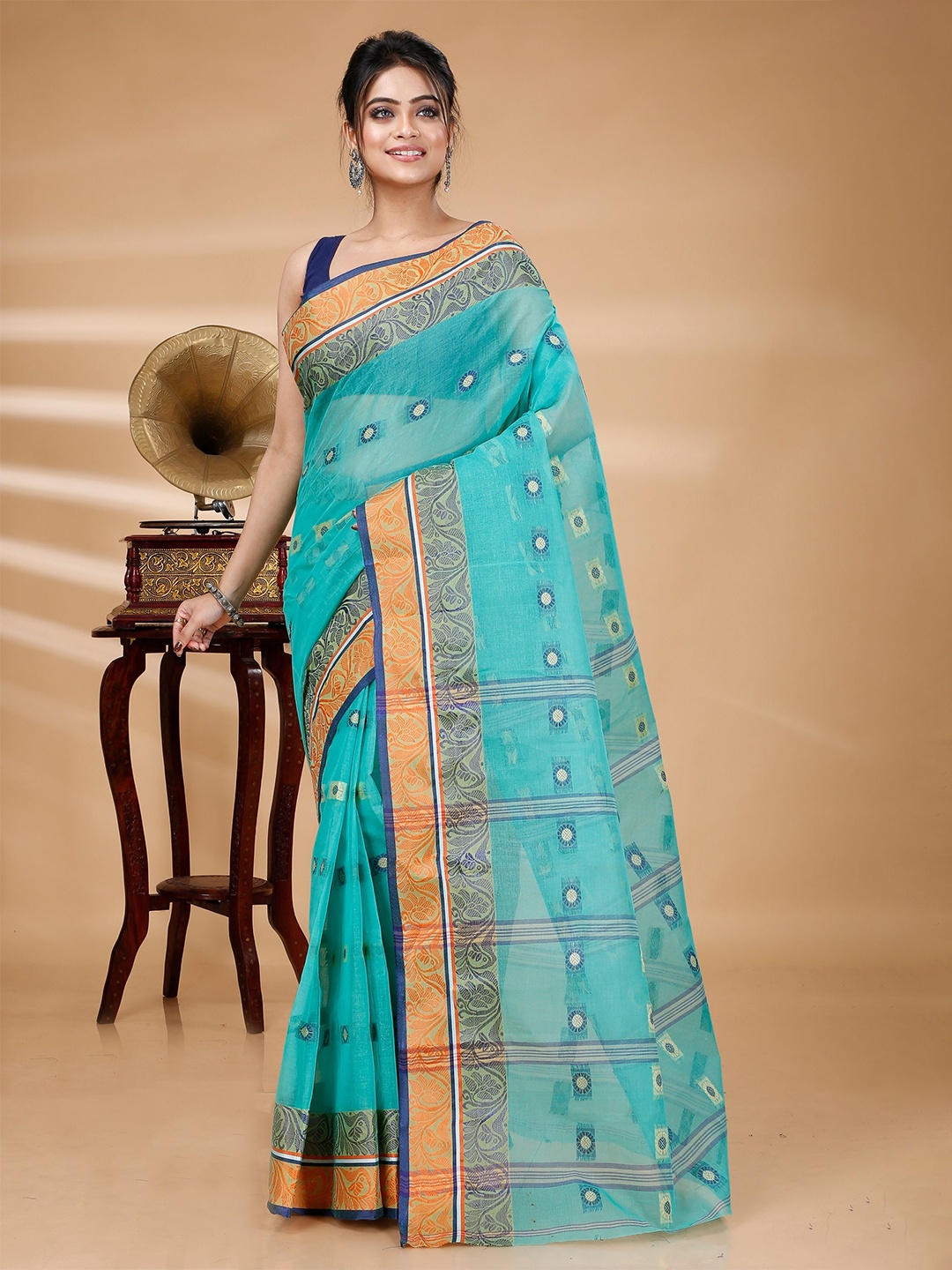 

PuJoy Woven Design Zari Pure Cotton Taant Saree, Green