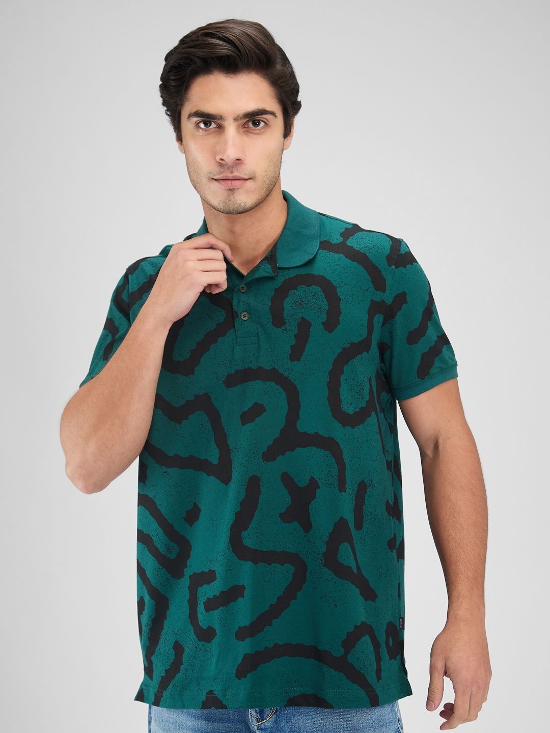 

SPYKAR Men Typography Printed Polo Collar Pockets Slim Fit T-shirt, Green