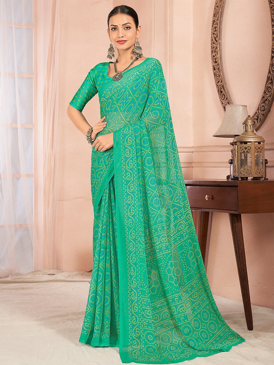 

Panzora Bandhani Poly Chiffon Saree, Green