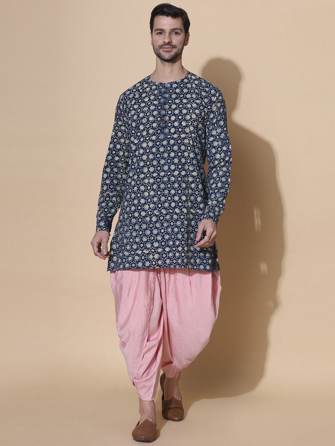 

MOSHI Geometric Printed Pure Cotton Straight Kurta, Navy blue