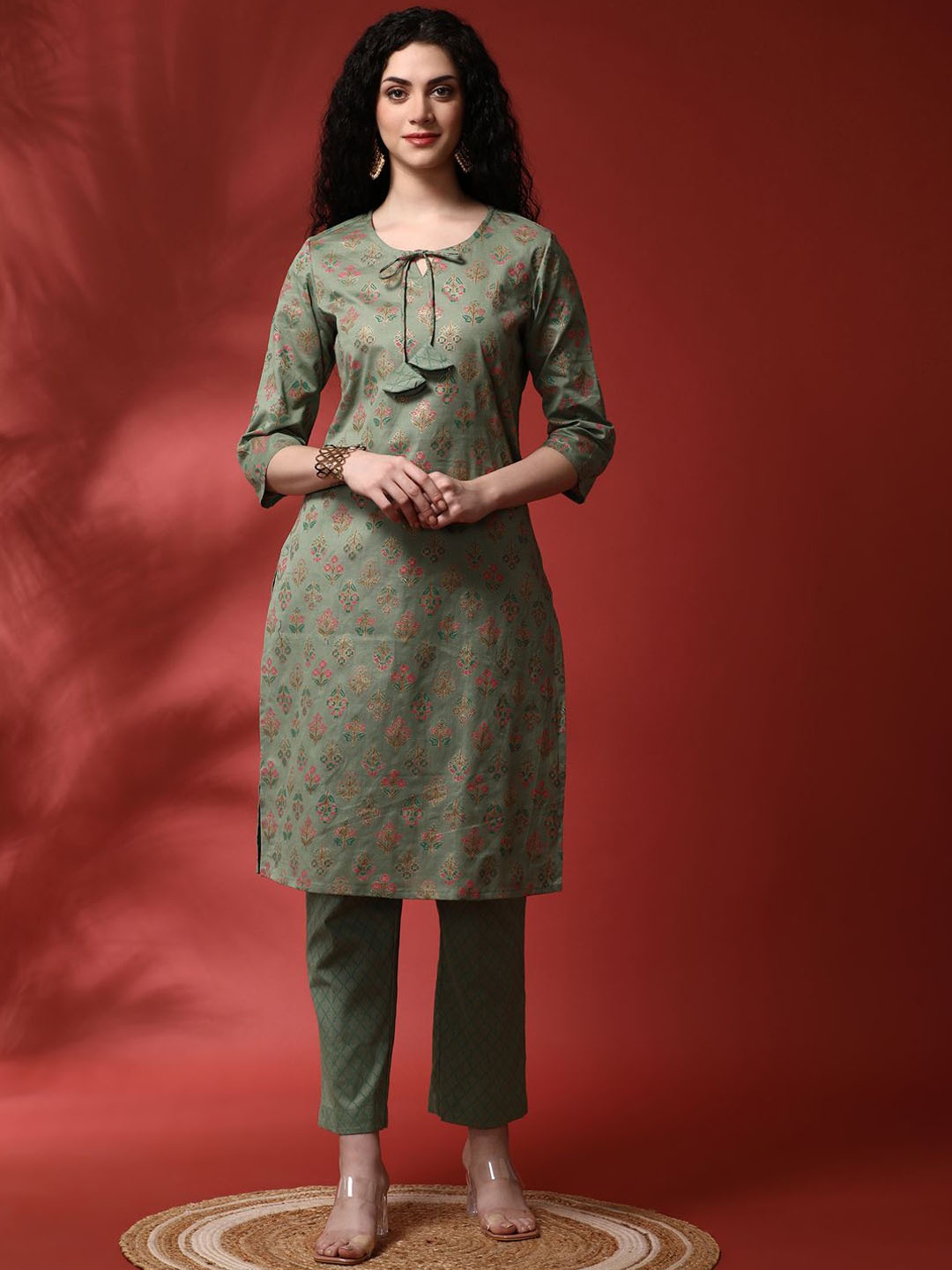 

Anouk Floral Printed Tie-Up Neck Straight Kurta With Trousers & Dupatta, Olive