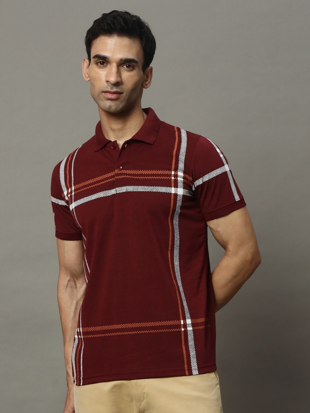 

OGEN Men Printed Polo Collar Pockets T-shirt, Maroon