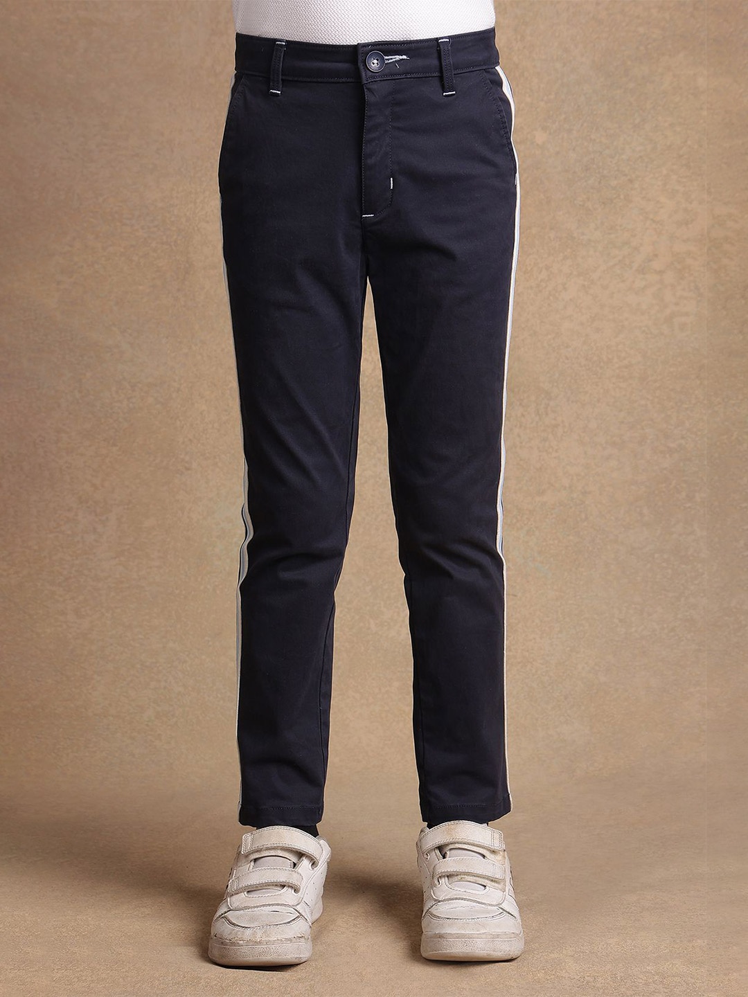 

One Friday Boys Relaxed Trousers, Navy blue