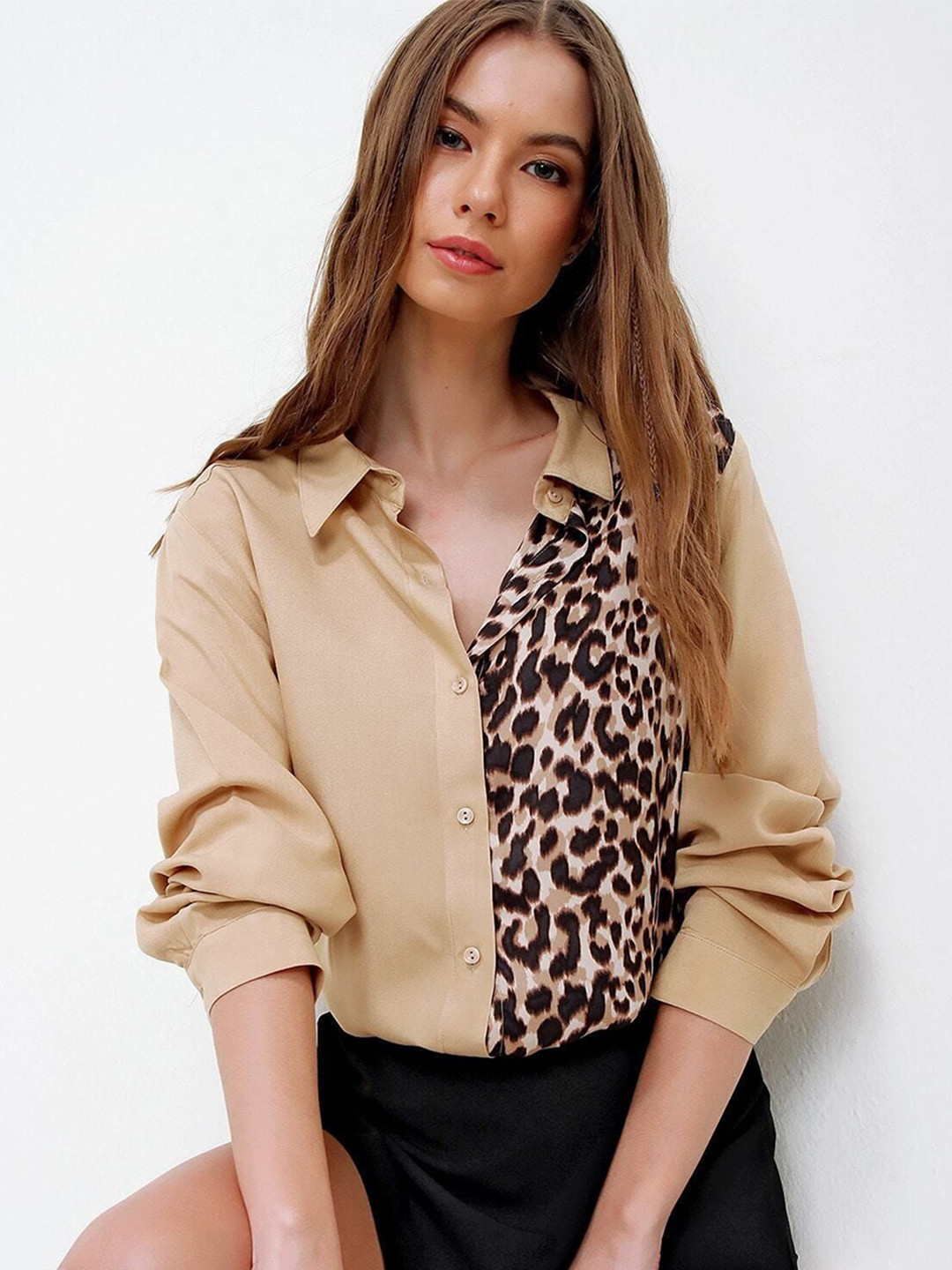 

Trend Alacati stili Women Animal Opaque Printed Casual Shirt, Na