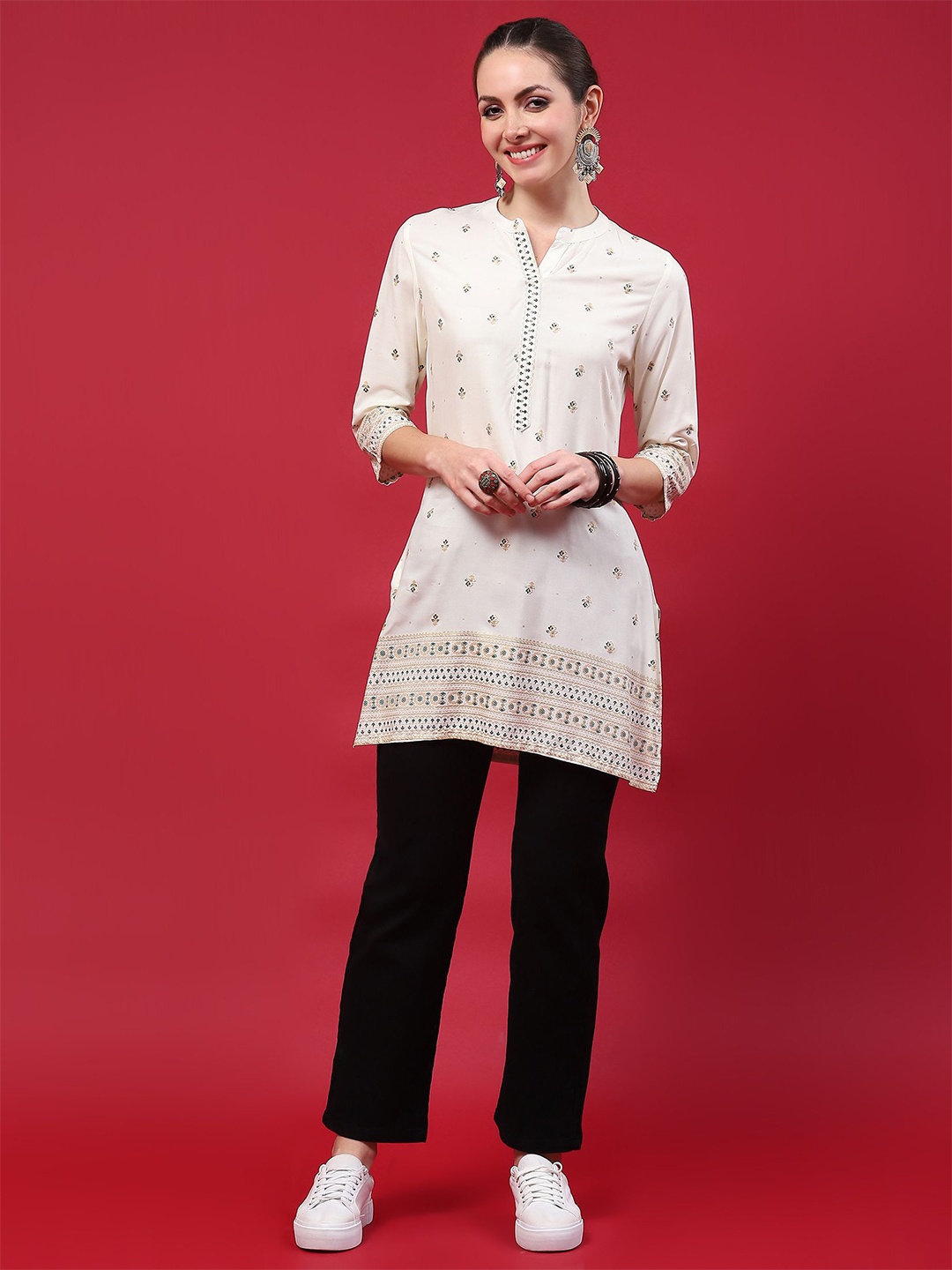 

Shree Floral Printed Liva Kurti, Off white