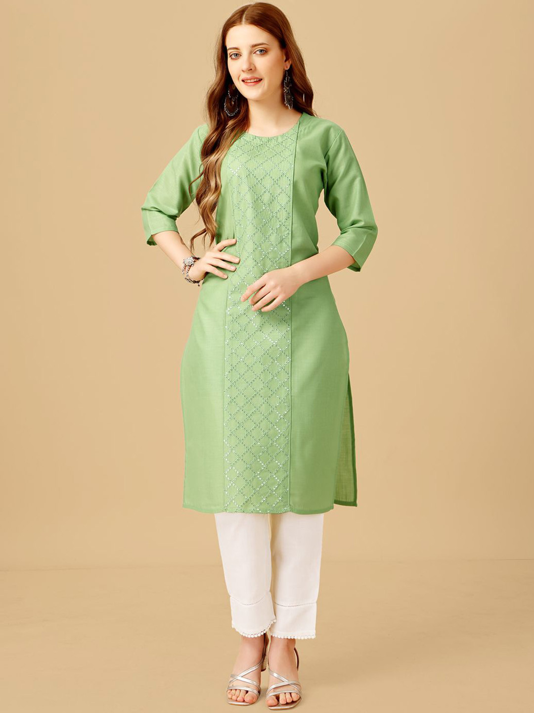 

WILNERCROWN Women Embroidered Panelled Kurta with Churidar, Green
