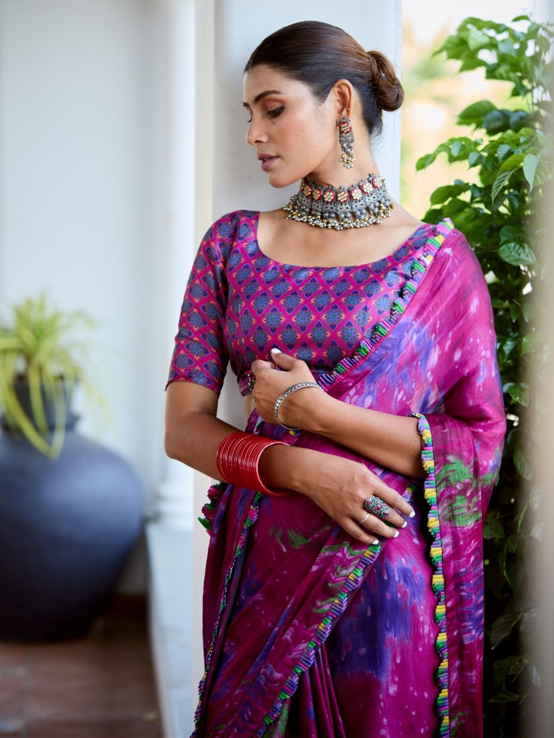 

CHUDIYA Abstract Printed Satin Saree, Pink