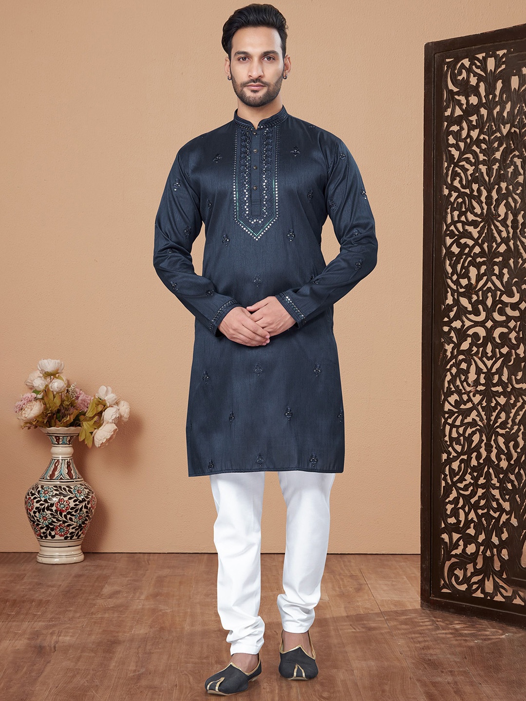 

BERISTON Floral Embroidered Sequinned Pure Silk Straight Kurta with Pyjamas, Navy blue