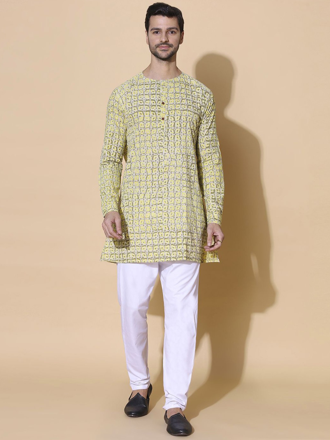 

MOSHI Abstract Printed Pure Cotton Straight Kurta, Yellow