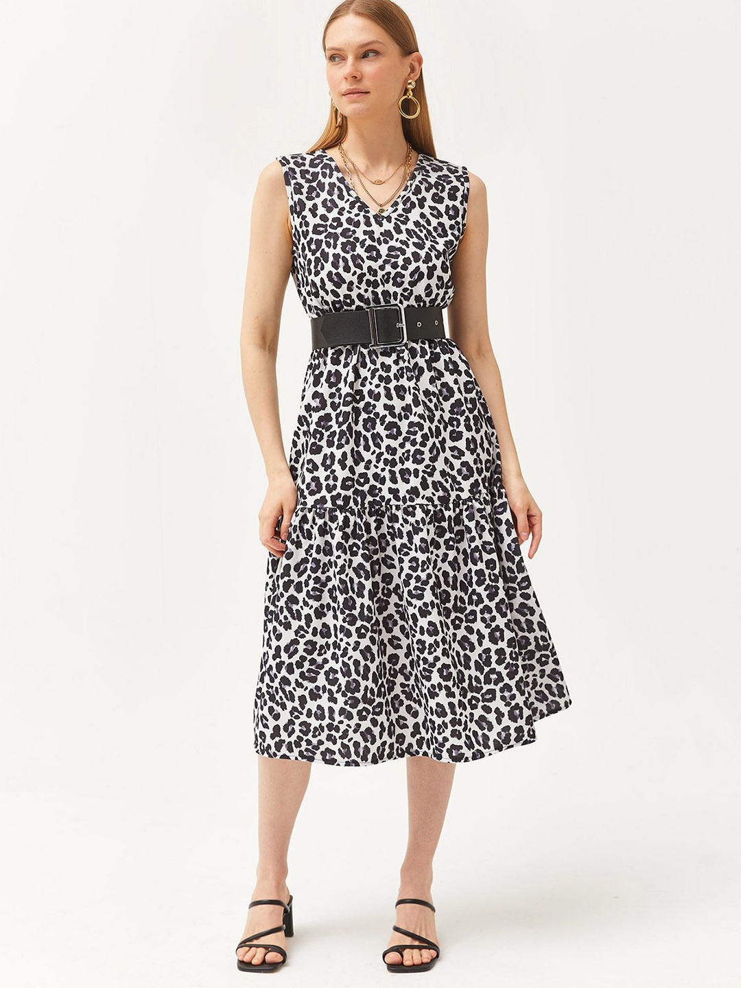 

Olalook V-Neck Animal Printed Fit & Flare Dress, White