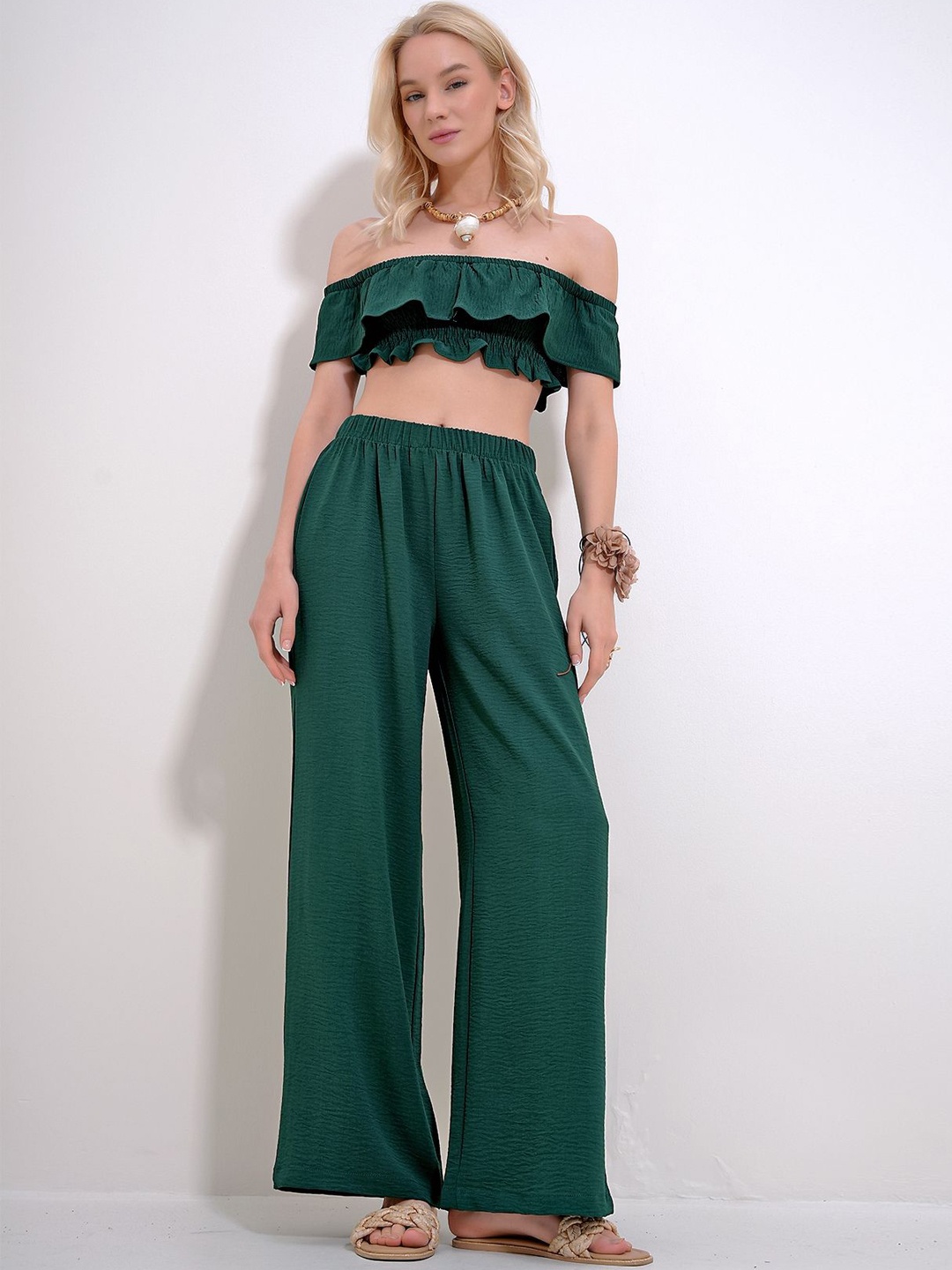 

Trend Alacati stili Top With Trousers, Green